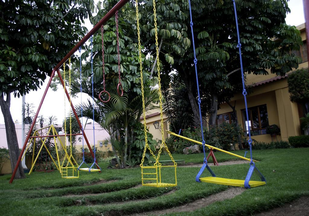 Hotel Los Olivos Spa Oaxaca ภายนอก รูปภาพ